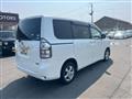 2010 Toyota Voxy