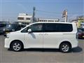 2010 Toyota Voxy
