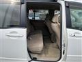 2006 Toyota Raum