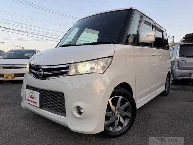 2012 Nissan ROOX