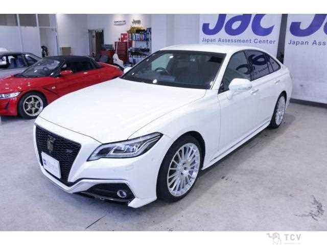 2019 Toyota Crown Hybrid