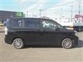 2010 Toyota Voxy