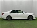 2013 Toyota Crown Hybrid