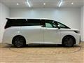 2023 Toyota Vellfire