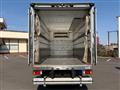 2017 Isuzu Elf Truck