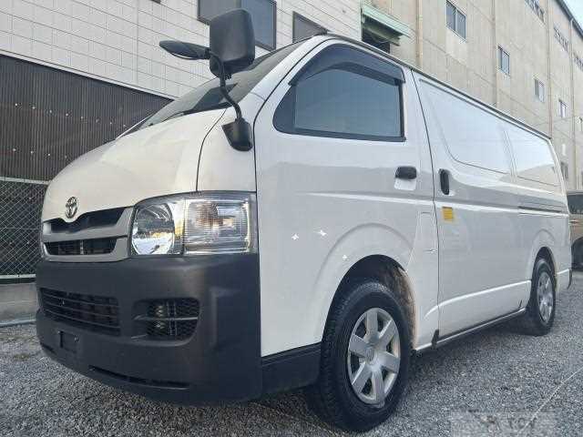 2009 Toyota Hiace Van