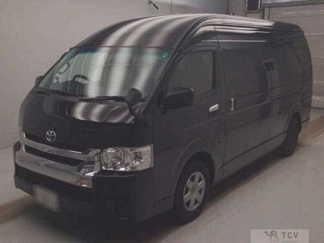 2017 Toyota Hiace Commuter