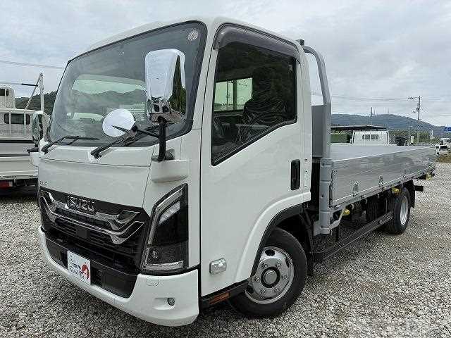 2025 Isuzu Elf Truck