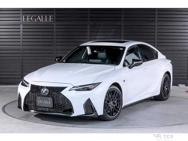 2023 Lexus IS