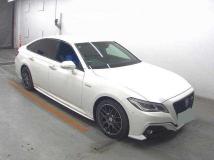 2019 Toyota Crown Hybrid