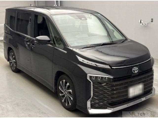 2022 Toyota Voxy
