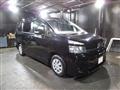 2013 Toyota Voxy