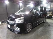 2013 Toyota Voxy
