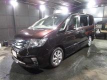 2011 Nissan Serena