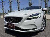 2018 Volvo V40