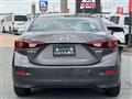2017 Mazda Axela