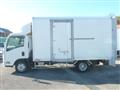 2015 Isuzu Elf Truck