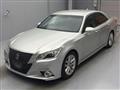 2013 Toyota Crown Hybrid
