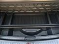 2002 Daihatsu YRV