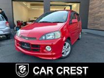 2002 Daihatsu YRV