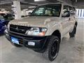 2000 Mitsubishi Pajero
