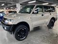 2000 Mitsubishi Pajero