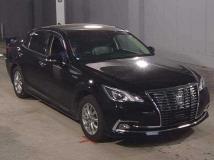 2017 Toyota Crown Hybrid
