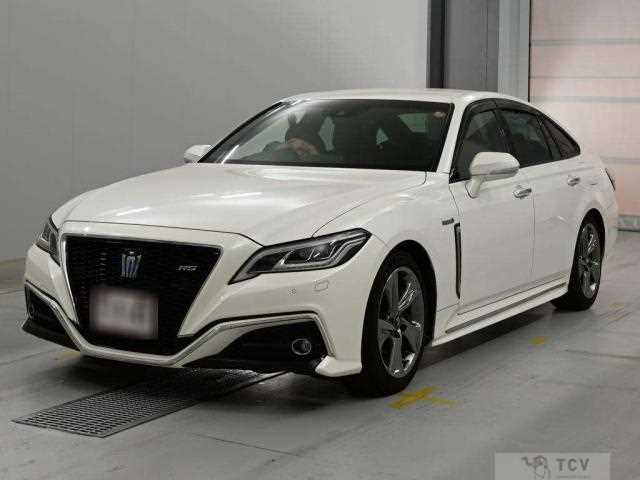 2018 Toyota Crown Hybrid