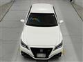 2018 Toyota Crown Hybrid