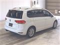 2017 Volkswagen Golf Touran