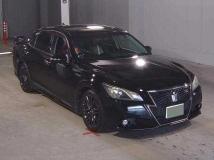 2014 Toyota Crown Hybrid