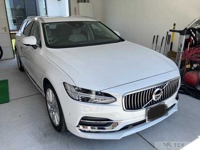 2020 Volvo V90