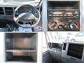 2013 Isuzu Elf Truck