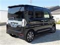 2017 Daihatsu Tanto