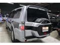 2016 Mitsubishi Pajero