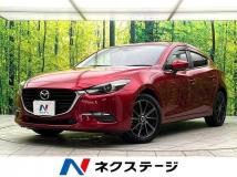2017 Mazda Axela