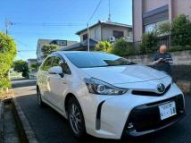 2017 Toyota PRIUS α