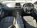 2017 Mazda Axela