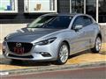 2017 Mazda Axela
