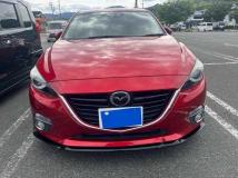 2016 Mazda Axela