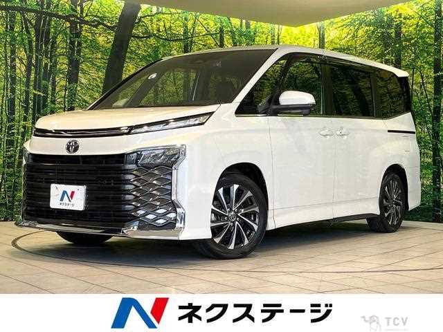 2022 Toyota Voxy