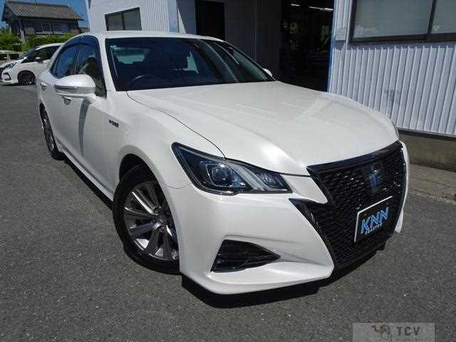 2018 Toyota Crown Hybrid