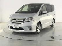 2013 Nissan Serena