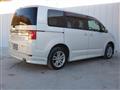 2007 Mitsubishi Delica D5
