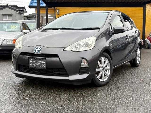 2013 Toyota AQUA