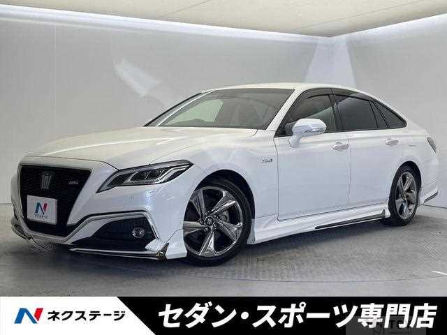 2019 Toyota Crown Hybrid
