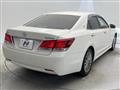 2016 Toyota Crown