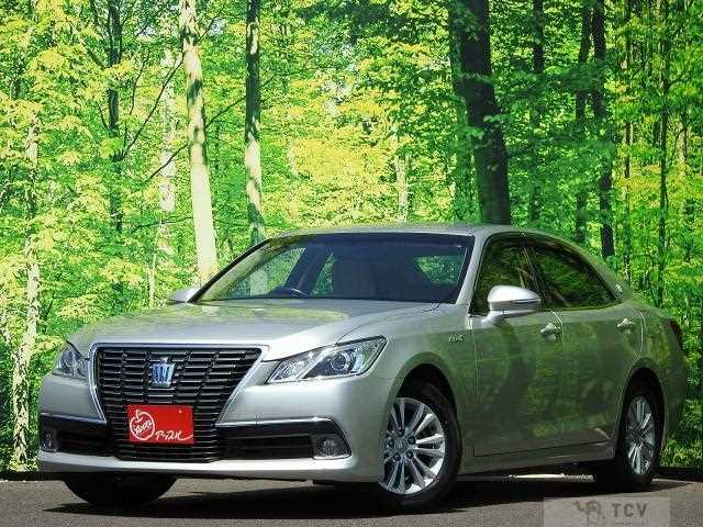 2014 Toyota Crown Hybrid
