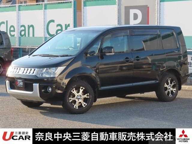 2012 Mitsubishi Delica D5