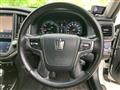 2015 Toyota Crown Hybrid